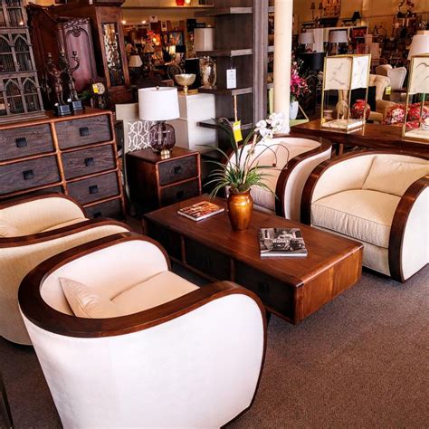 We are one of the first high end consignment shops in Seattle, established in 1985. . High end consignment furniture near Victoriaville QC